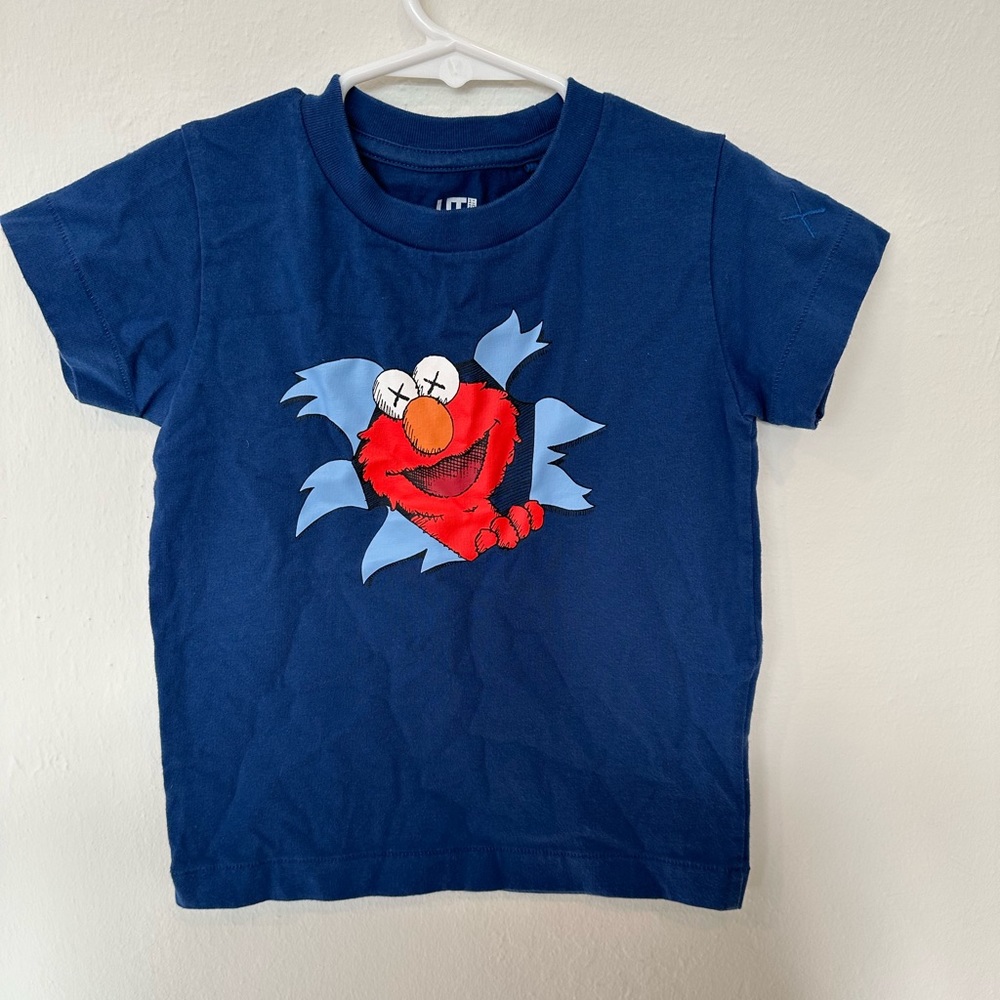 KAWS x UNIQLO 3T T-shirt